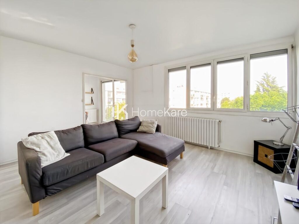 LUMINEUX DANS UN ECRIN DE VERDURE – 4 pièces – 2 chambres – 66 m²