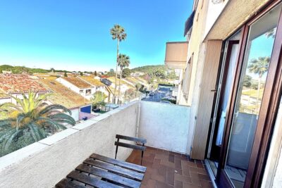 RESIDENCE SECURISEE – STATIONNEMENT PRIVATIF – BALCON – 1 pièce – NR chambres – 27 m²