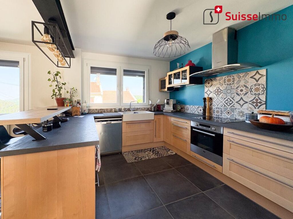 Maison 5 pièce(s) – 91 m2 – MORRE 25660 – 4 pièces – 3 chambres – 90 m²