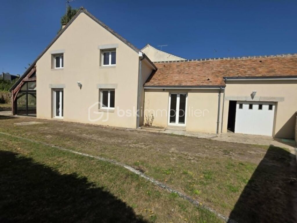 Maison de 152m2 avec terrain agréable proche commodités – 5 pièces – 4 chambres – 151 m²