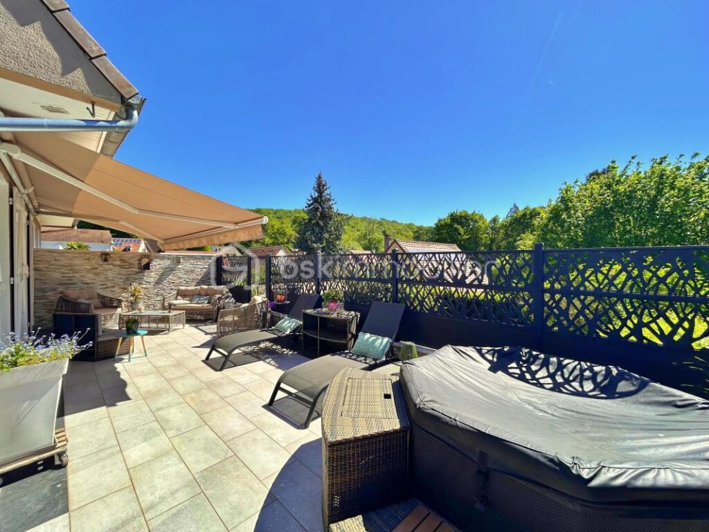 🏡 Élégance, lumière et panorama — Une maison d’exception sur les hauteurs de Jouars Pontchartrain – 8 pièces – 5 chambres – 170 m²