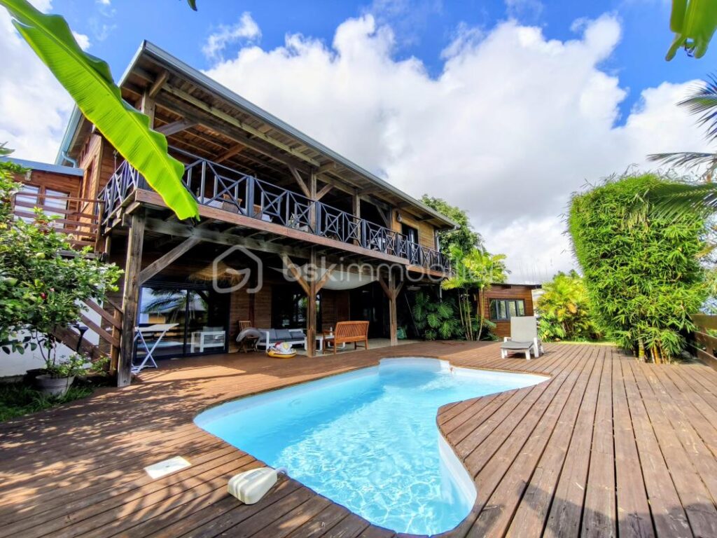 Villa 180 m² habitables – 5 pièces – 3 chambres – 180 m²