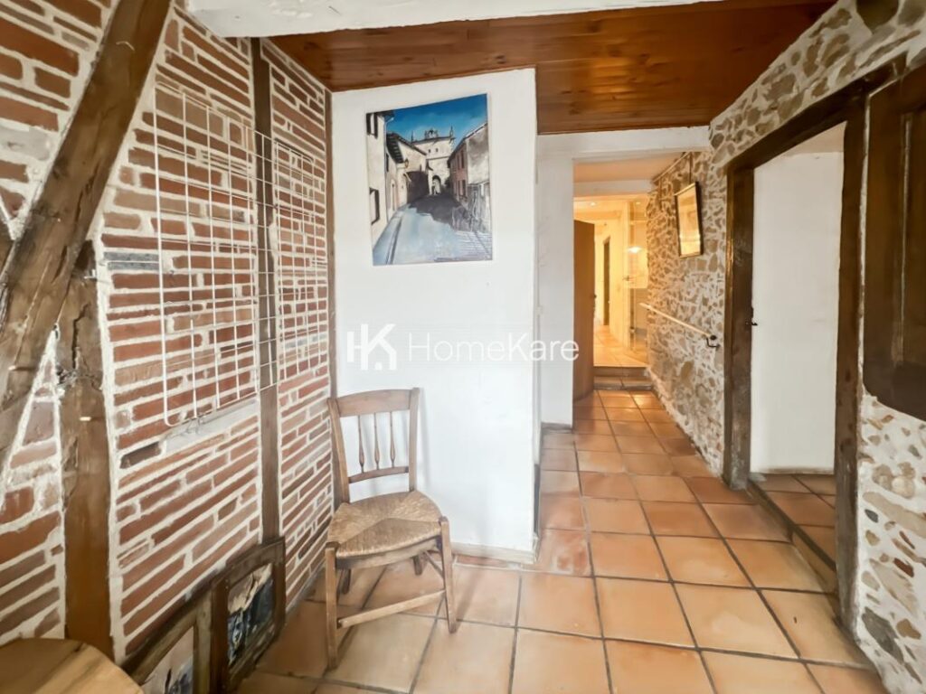 CHARME ET AUTHENTICITÉ – 5 pièces – 4 chambres – 160 m²