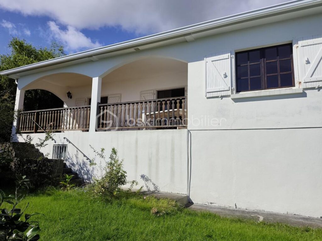 ✨ Maison avec vue mer à Mongaillard, Saint-Denis ✨ – 4 pièces – 3 chambres – 103 m²