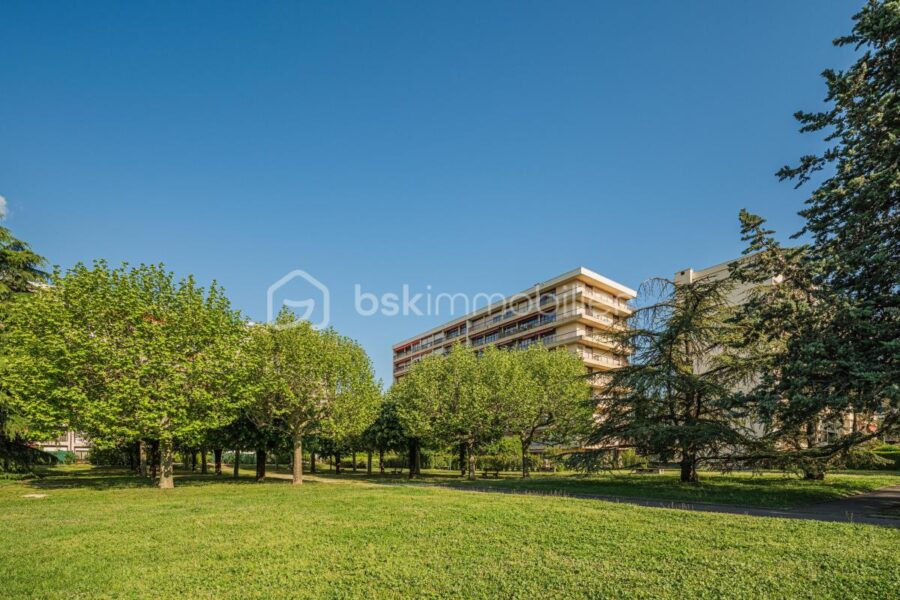 Appartement à vendre à Echirolles — Vue montagne — photo 2