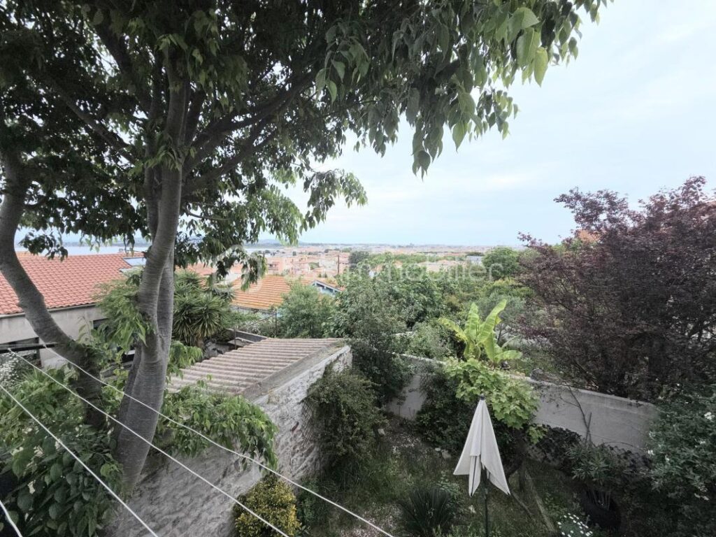Sète, magnifique appartement de type 3 proche du centre ville – 3 pièces – 2 chambres – 93 m²