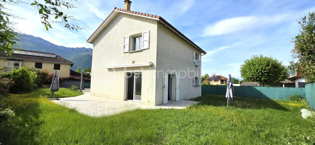 MAISON 4 CHAMBRES SUR TERRAIN DE 510 M² – 5 pièces – 4 chambres – 131 m²