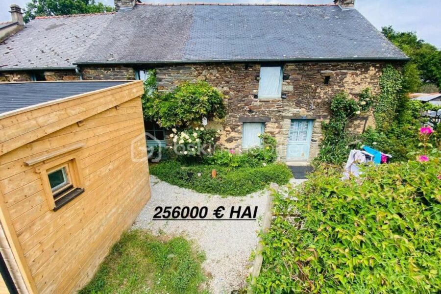 Maison à vendre à Loyat