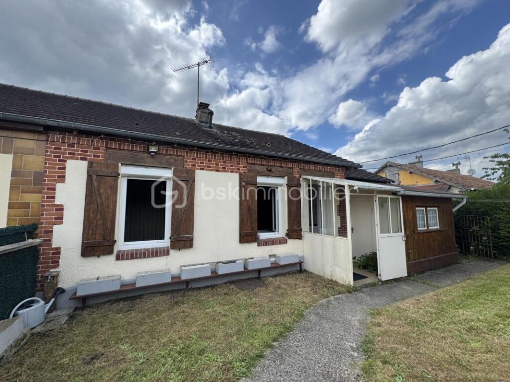 Découvrez le charme authentique d&rsquo;une maison des années 20 ! – 4 pièces – 2 chambres – 61 m²