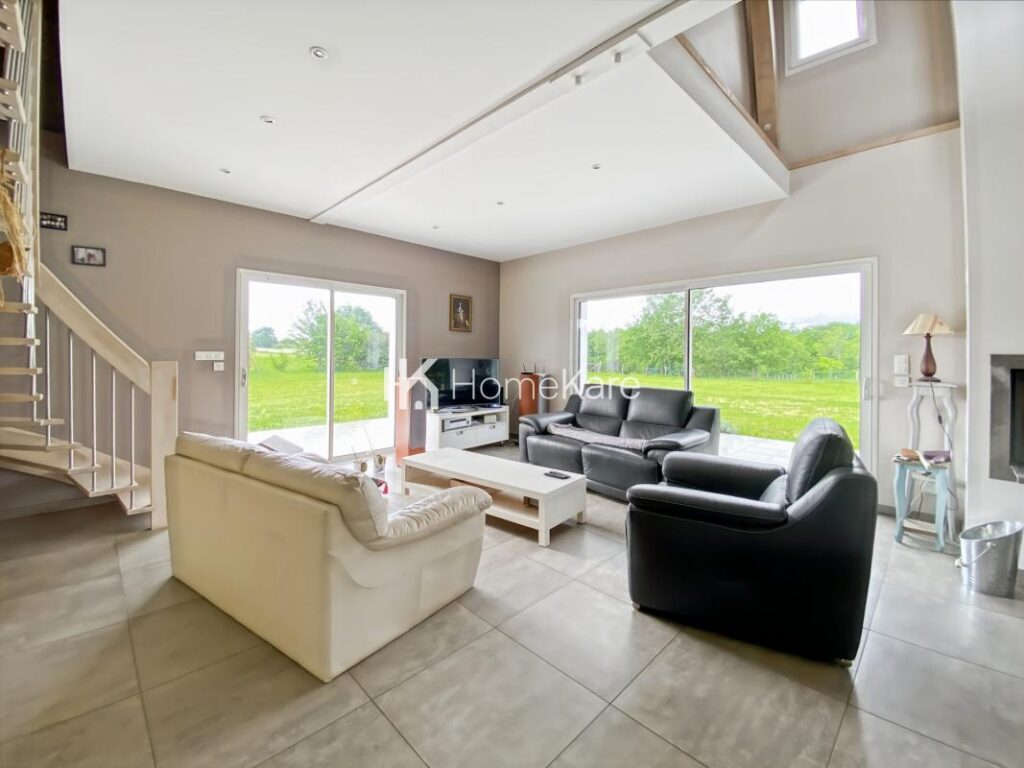 N&rsquo;ACHETEZ PAS SEULEMENT LA MAISON, ACHETEZ L&rsquo;ENVIRONNEMENT – 5 pièces – 4 chambres – 200 m²