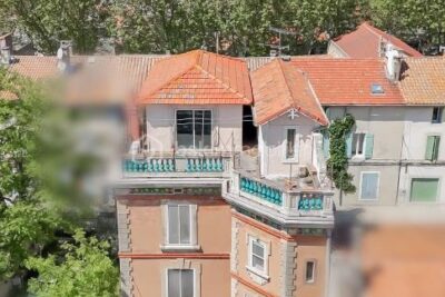 *** MAISON DE CARACTÈRE DE 230M2 AVEC CAVE ET PARKING – ARLES *** – 9 pièces – 6 chambres – 230 m²