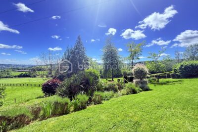 VUE EXCEPTIONNELLE ET IMPRENABLE – 5 pièces – 3 chambres – 106 m²