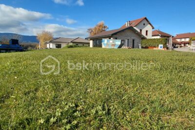 Terrain à vendre à Usinens