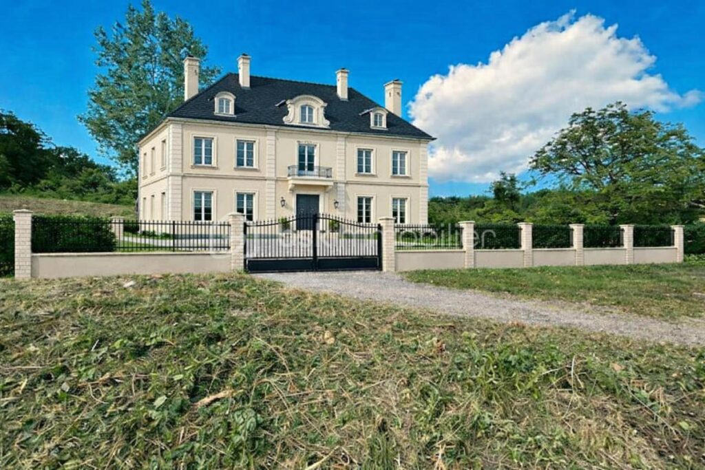 Terrain constructible à Champillon – NR pièces – NR chambres – 1043 m²