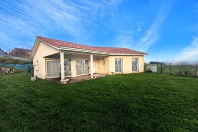 Plain-pied lumineux avec vue dégagée – laissez-vous séduire – 6 pièces – 3 chambres – 116 m²