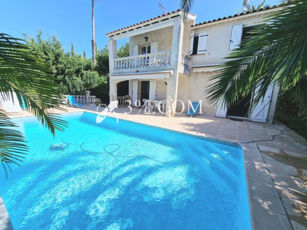 Villa familiale avec vue dégagée aux Golfs – 6 pièces – 3 chambres – 136 m²