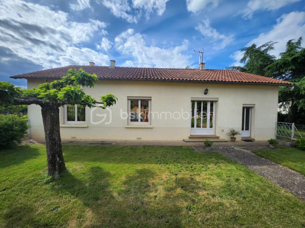 Pavillon de plain-pied – 105 m² habitables – beau potentiel d’aménagement – 4 pièces – 2 chambres – 105 m²