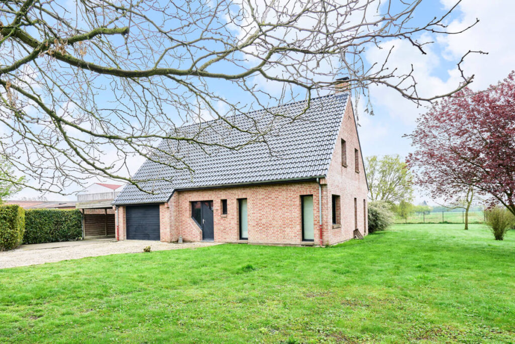 pavillon individuel 4 chs 150 m2 SARS ET ROSIERES – 7 pièces – 4 chambres – 170 m²