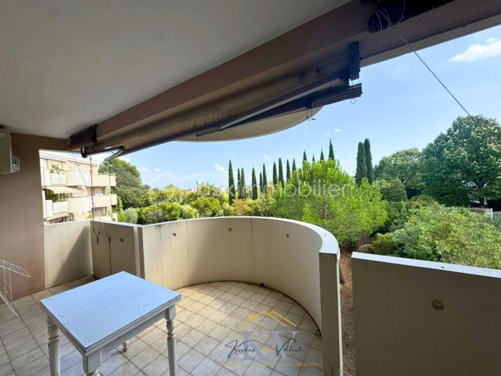 À louer – Beau T3 avec terrasses et box – Secteur Hôtel du Département de l&rsquo;Hérault – 3 pièces – 2 chambres – 69 m²