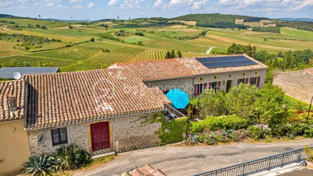 Magnifique maison d’hôtes et gîte de charme à vendre au cœur du Pays Cathare à proximité de Limoux et Carcassonne – 11 pièces – 8 chambres – 405 m²