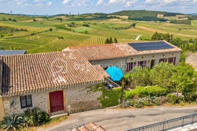 Magnifique maison d’hôtes et gîte de charme à vendre au cœur du Pays Cathare à proximité de Limoux et Carcassonne – 11 pièces – 8 chambres – 405 m²