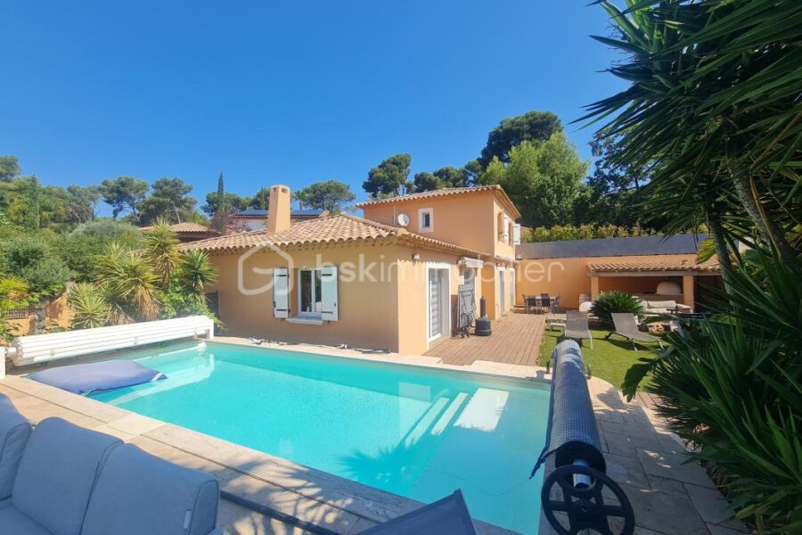 Maison à vendre à Carqueiranne