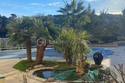 Villa 2 appartements T5 et T3 avec piscine et garage – 7 pièces – 5 chambres – 221 m²