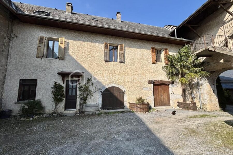 Maison à vendre à Sainte helene du lac