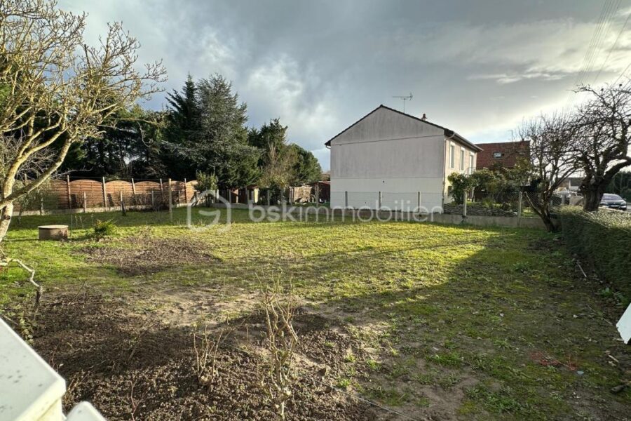 Terrain à vendre à Fleury les aubrais