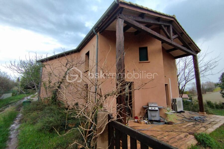 Maison à vendre à Saint felix de lodez