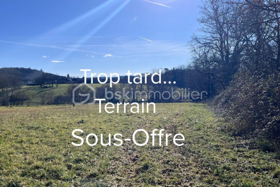 Terrain à vendre à Hautefort