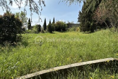 Terrain à vendre à Montfrin