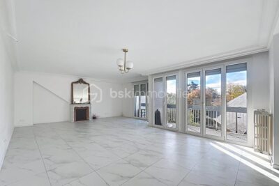 Appartement à vendre à L hay les roses