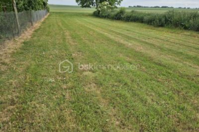 Terrain à vendre à Esclainvillers
