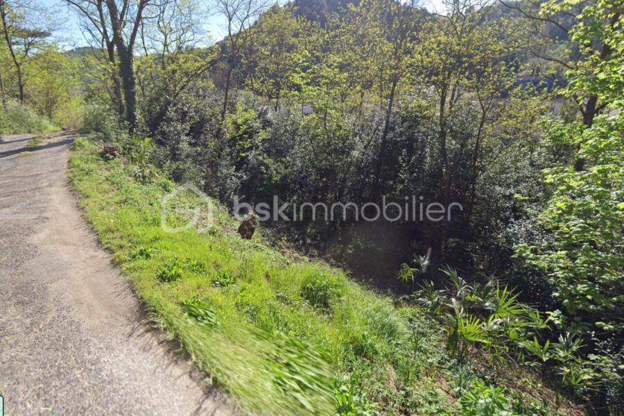 Terrain à vendre à Vals les bains
