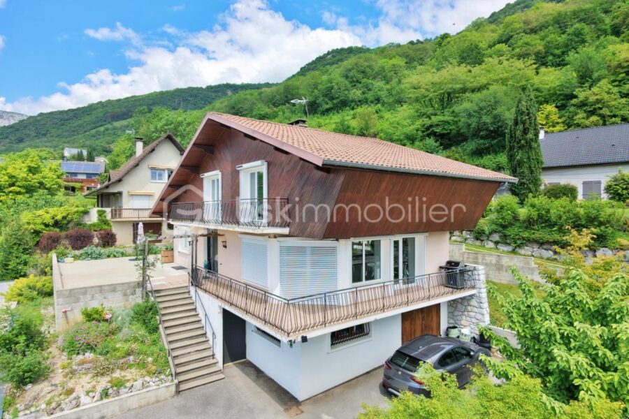Maison à vendre à Challes les eaux