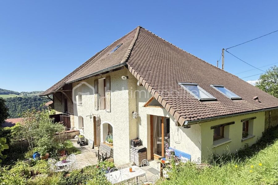 Maison à vendre à Saint geoire en valdaine