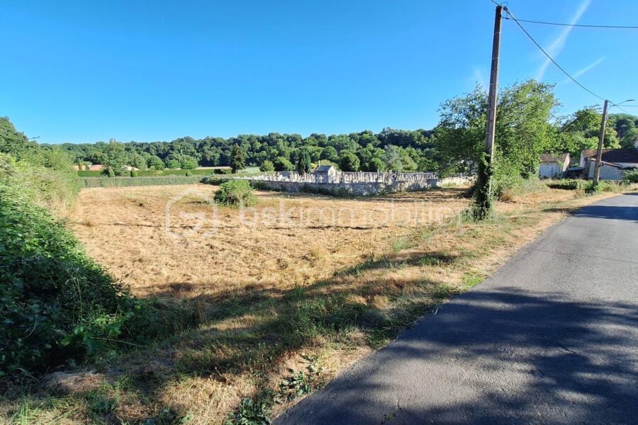 Terrain à vendre à Vouleme