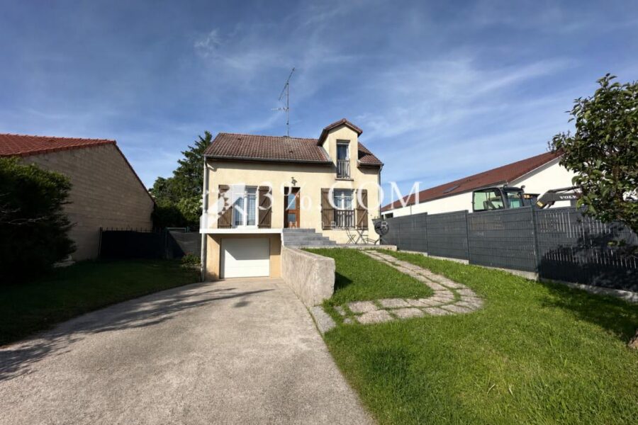 Maison à vendre à Moyen