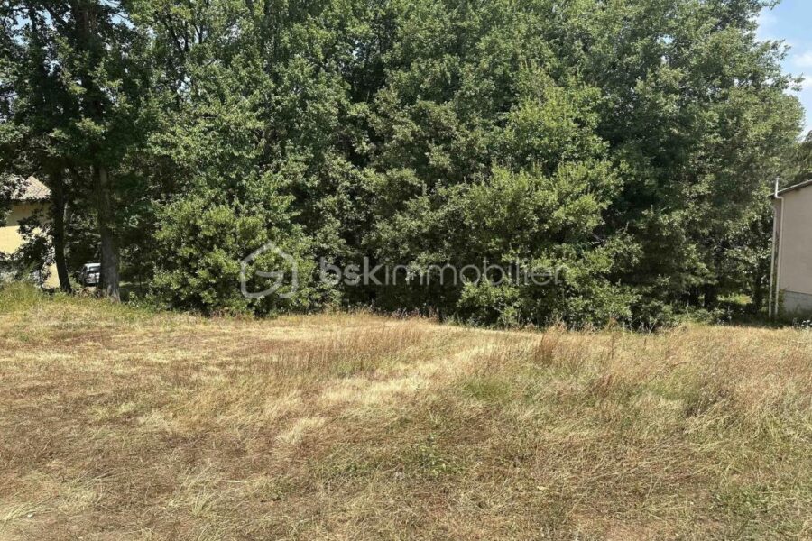 Terrain à vendre à Giroussens