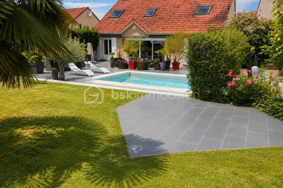 Maison à vendre à Puiseux en france
