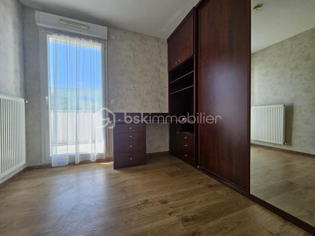 T4 AVEC TERRASSE – 4 pièces – 3 chambres – 94 m²