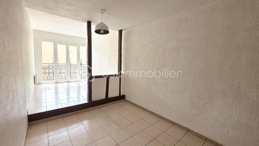 EXCLUSIF – Charmant 2 pièces en plein coeur de ville, lumineux, calme, vue canal, proche de tout ! – Narbonne (11) – 2 pièces – 1 chambre – 38 m²