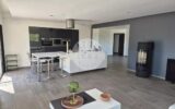 LOCATION – Villa Lascours 135m² sur 2200m² de terrain avec piscine et garage – 4 pièces – 3 chambres – 135 m²