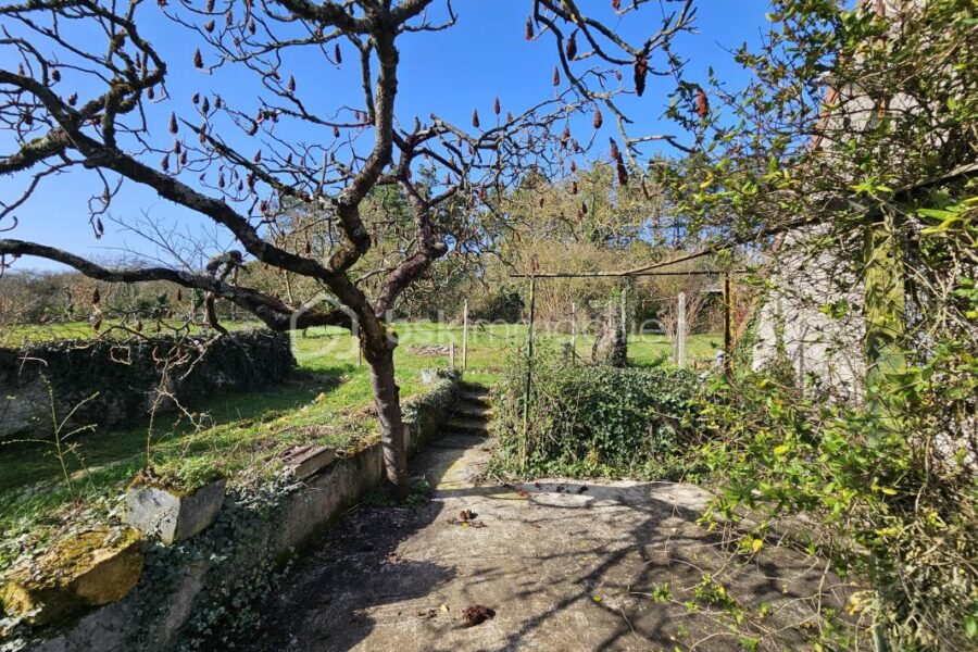 Maison à vendre à Ferriere larcon