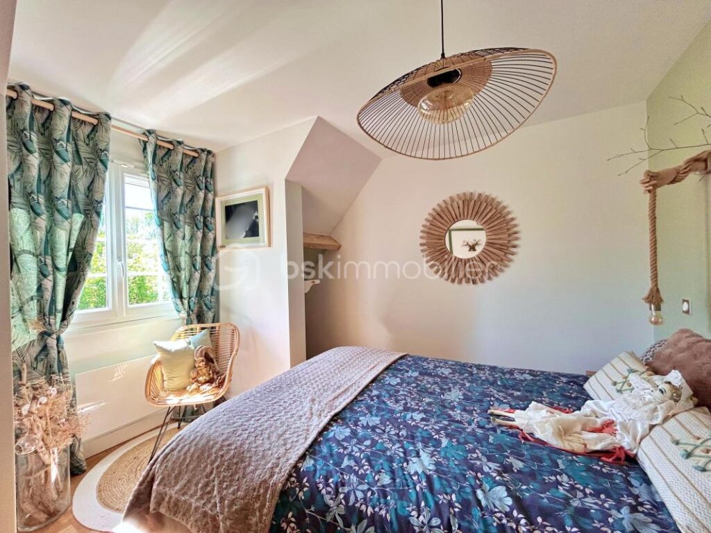 🏡 Élégance, lumière et panorama — Une maison d’exception sur les hauteurs de Jouars Pontchartrain – 8 pièces – 5 chambres – 170 m²