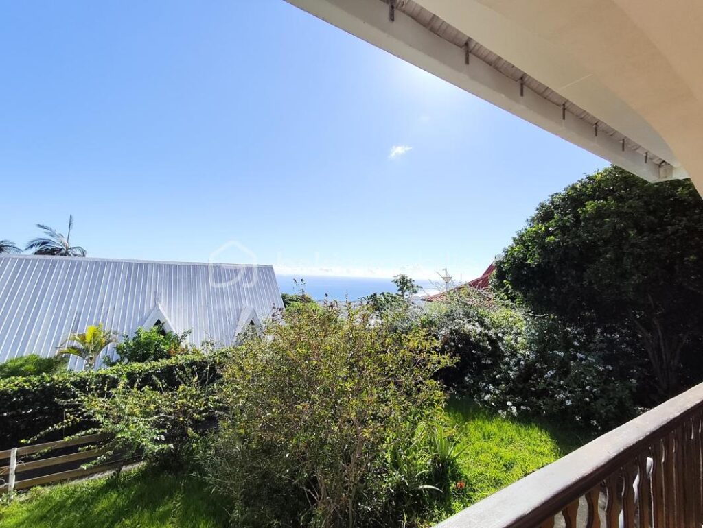 ✨ Maison avec vue mer à Mongaillard, Saint-Denis ✨ – 4 pièces – 3 chambres – 103 m²
