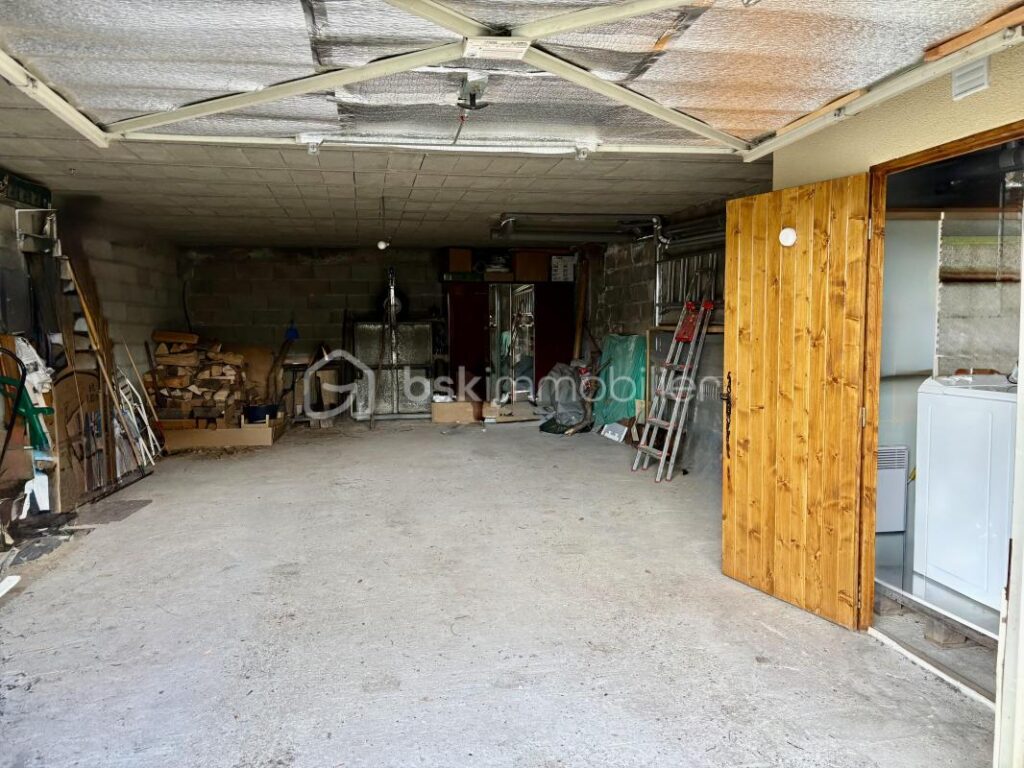 EXCLUSIVITÉ – Chalet avec jardin, grand garage et mezzanine – Saillagouse(66) – 3 pièces – 2 chambres – 51 m²