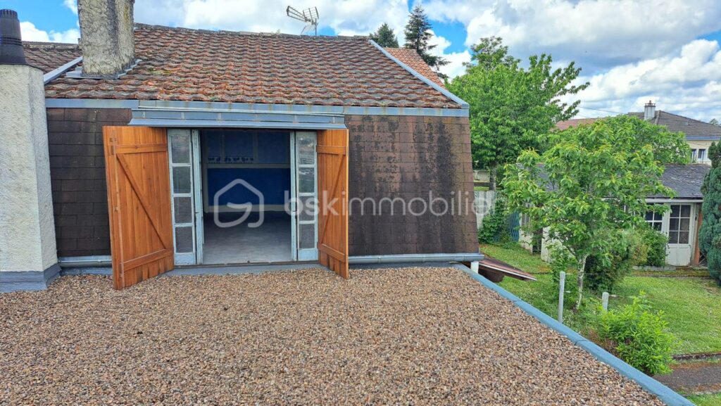 Maison de ville – 4 pièces – 2 chambres – 98 m²