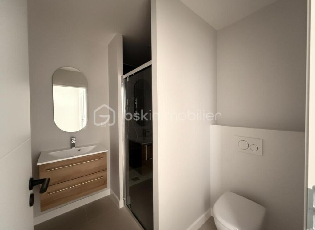 MAISON – 5 pièces – 3 chambres – 121 m²